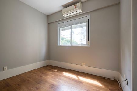 Apartamento à venda com 152m², 3 quartos e sem vaga Apartamento à venda com 152m², 3 quartos e sem vagaSuíte 2