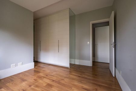 Apartamento à venda com 152m², 3 quartos e sem vaga Apartamento à venda com 152m², 3 quartos e sem vagaSuíte 1