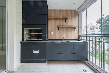 Apartamento à venda com 152m², 3 quartos e sem vaga Apartamento à venda com 152m², 3 quartos e sem vagaVaranda