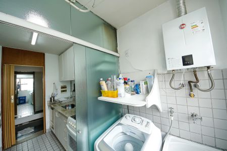 Apartamento à venda com 74m², 3 quartos e 1 vagaÁrea de Serviço
