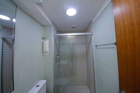 Apartamento à venda com 74m², 3 quartos e 1 vagaBanheiro Social