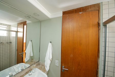 Apartamento à venda com 74m², 3 quartos e 1 vagaBanheiro Suíte