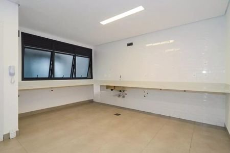 Casa de condomínio à venda com 548m², 4 quartos e 4 vagas