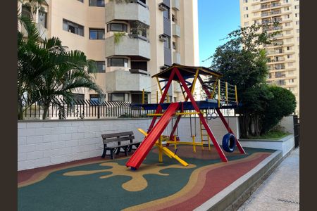 Apartamento à venda com 90m², 2 quartos e 1 vagaÁrea comum - Playground