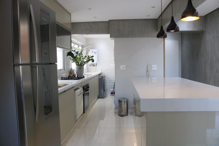Apartamento à venda com 90m², 2 quartos e 1 vagaCozinha e Área de Serviço