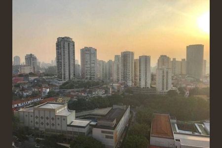 Apartamento à venda com 237m², 4 quartos e 3 vagas