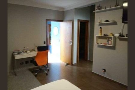 Casa à venda com 268m², 3 quartos e 3 vagas