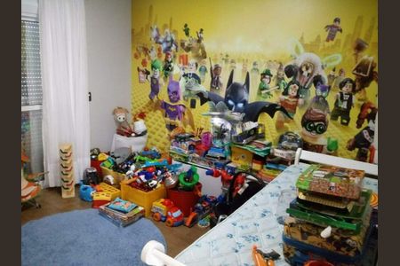 Casa à venda com 268m², 3 quartos e 3 vagas