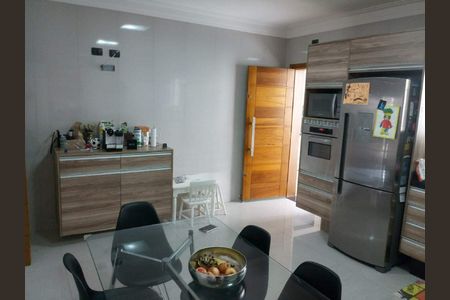 Casa à venda com 268m², 3 quartos e 3 vagas