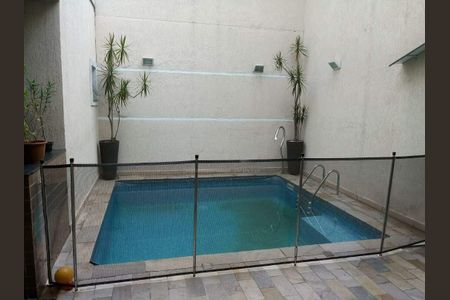 Casa à venda com 268m², 3 quartos e 3 vagas