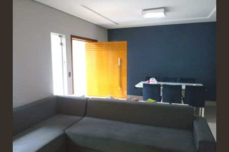 Casa à venda com 268m², 3 quartos e 3 vagas