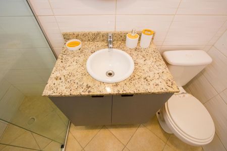 Apartamento para alugar com 100m², 2 quartos e 2 vagas Apartamento para alugar com 100m², 2 quartos e 2 vagasBanheiro social