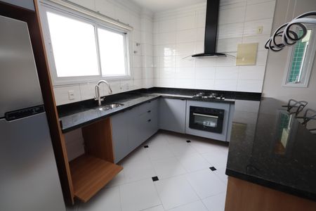 Apartamento para alugar com 75m², 2 quartos e 2 vagasCozinha