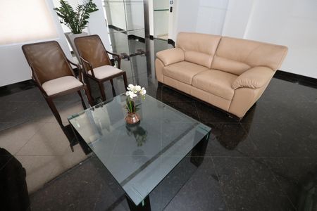 Apartamento para alugar com 75m², 2 quartos e 2 vagasHall social