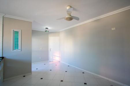 Apartamento para alugar com 75m², 2 quartos e 2 vagas Apartamento para alugar com 75m², 2 quartos e 2 vagasSala