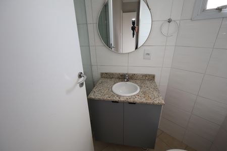 Apartamento para alugar com 75m², 2 quartos e 2 vagasBanheiro da Suíte