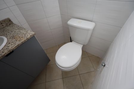 Banheiro da Suíte de apartamento para alugar com 2 quartos, 75m² em Jardim Bela Vista, Santo André