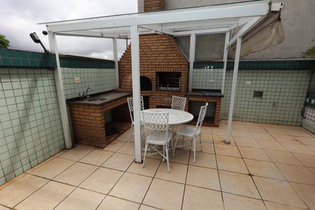 Apartamento para alugar com 75m², 2 quartos e 2 vagasÁrea comum - Churrasqueira 2