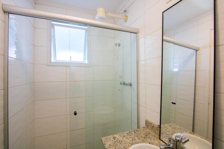 Apartamento para alugar com 75m², 2 quartos e 2 vagas Apartamento para alugar com 75m², 2 quartos e 2 vagasBanheiro social
