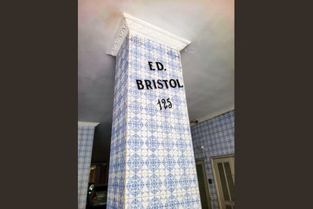 Apartamento à venda com 55m², 2 quartos e sem vagaÁrea comum