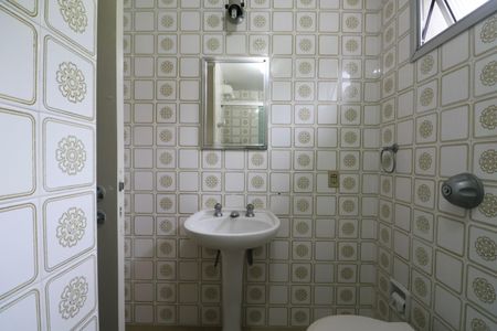 Apartamento para alugar com 120m², 4 quartos e 1 vaga Apartamento para alugar com 120m², 4 quartos e 1 vagaBanheiro Suíte