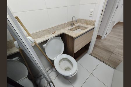 Apartamento para alugar com 40m², 2 quartos e sem vaga Apartamento para alugar com 40m², 2 quartos e sem vagaBanheiro
