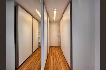 Apartamento à venda com 186m², 3 quartos e 3 vagasCloset