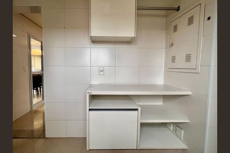 Apartamento à venda com 186m², 3 quartos e 3 vagasÁrea de Serviço