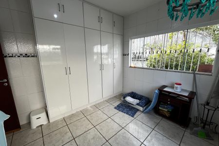 Casa à venda com 184m², 4 quartos e 4 vagasÁrea de Serviço