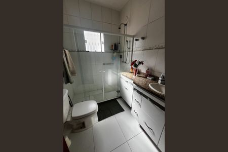 Casa à venda com 184m², 4 quartos e 4 vagasBanheiro