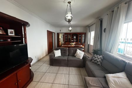 Casa à venda com 184m², 4 quartos e 4 vagasSala