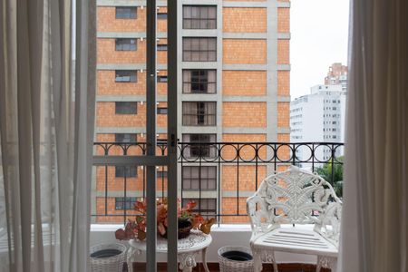 Apartamento à venda com 68m², 1 quarto e 1 vagaSacada