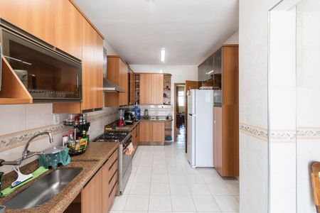 Apartamento à venda com 130m², 3 quartos e 2 vagasCozinha