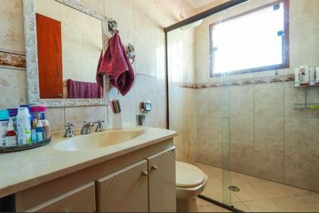 Casa à venda com 220m², 4 quartos e 4 vagas Casa à venda com 220m², 4 quartos e 4 vagasFoto 07