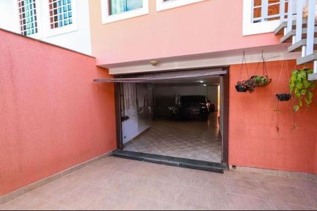 Casa à venda com 220m², 4 quartos e 4 vagas Casa à venda com 220m², 4 quartos e 4 vagasFoto 11