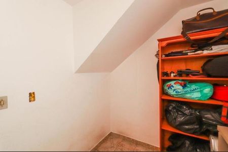 Casa à venda com 220m², 4 quartos e 4 vagas Casa à venda com 220m², 4 quartos e 4 vagasFoto 15