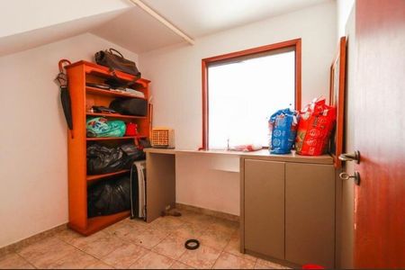 Casa à venda com 220m², 4 quartos e 4 vagas Casa à venda com 220m², 4 quartos e 4 vagasFoto 16