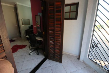 Casa à venda com 356m², 3 quartos e 2 vagasSuíte 2