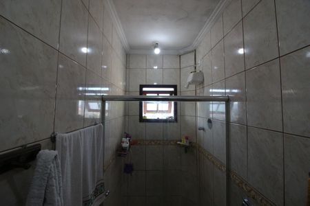 Casa à venda com 356m², 3 quartos e 2 vagasBanheiro da Suíte 1