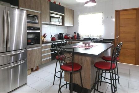 Casa à venda com 134m², 3 quartos e 3 vagasFoto 05