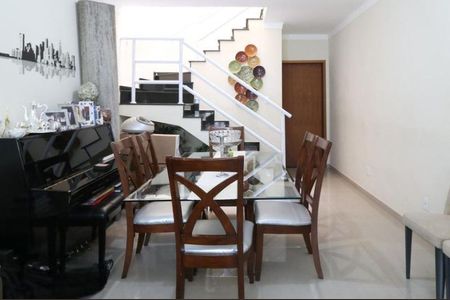 Casa à venda com 134m², 3 quartos e 3 vagasFoto 01