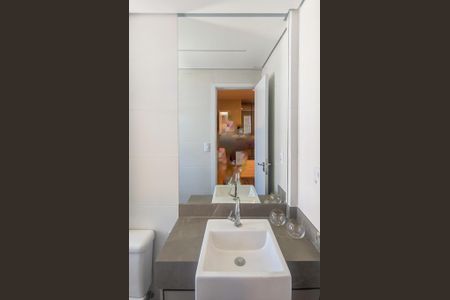 Apartamento à venda com 144m², 3 quartos e 2 vagasBanheiro da Suíte