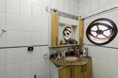 Casa à venda com 287m², 2 quartos e 2 vagas Casa à venda com 287m², 2 quartos e 2 vagasBanheiro da Suíte 2