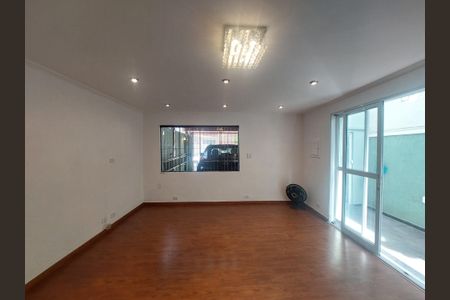 Casa à venda com 140m², 3 quartos e 2 vagasSala