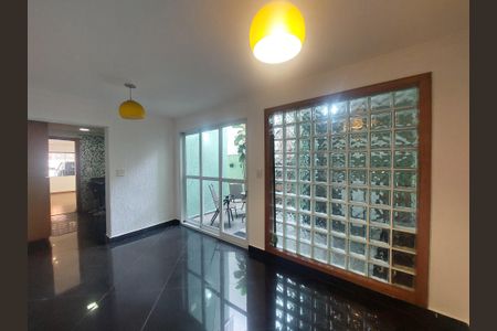Casa à venda com 140m², 3 quartos e 2 vagasSala de Jantar