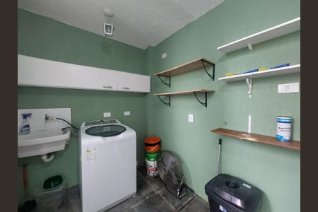 Casa à venda com 140m², 3 quartos e 2 vagasÁrea de Serviço