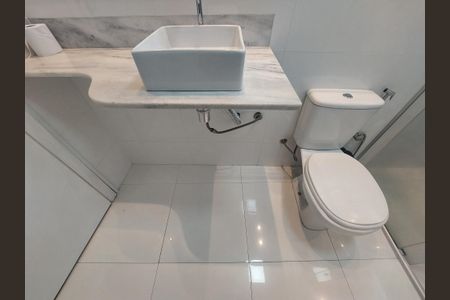 Casa à venda com 140m², 3 quartos e 2 vagasBanheiro 2