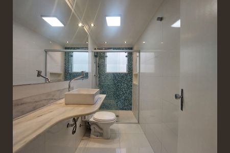 Casa à venda com 140m², 3 quartos e 2 vagasBanheiro 2