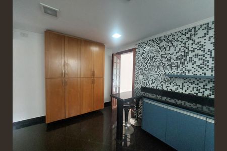 Casa à venda com 140m², 3 quartos e 2 vagasCozinha