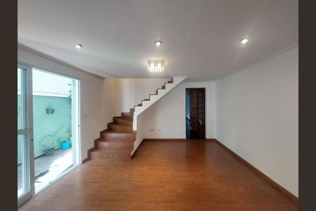 Casa à venda com 140m², 3 quartos e 2 vagasSala